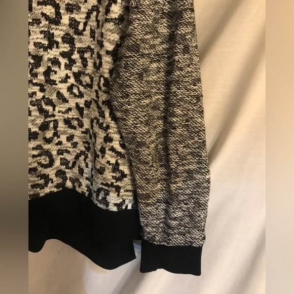 Vintage Serena Williams Signature Statement Y2K Leopard Print Sweater Size XL - Picture 2 of 8